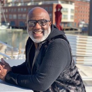 Meet your Posher, Adrin